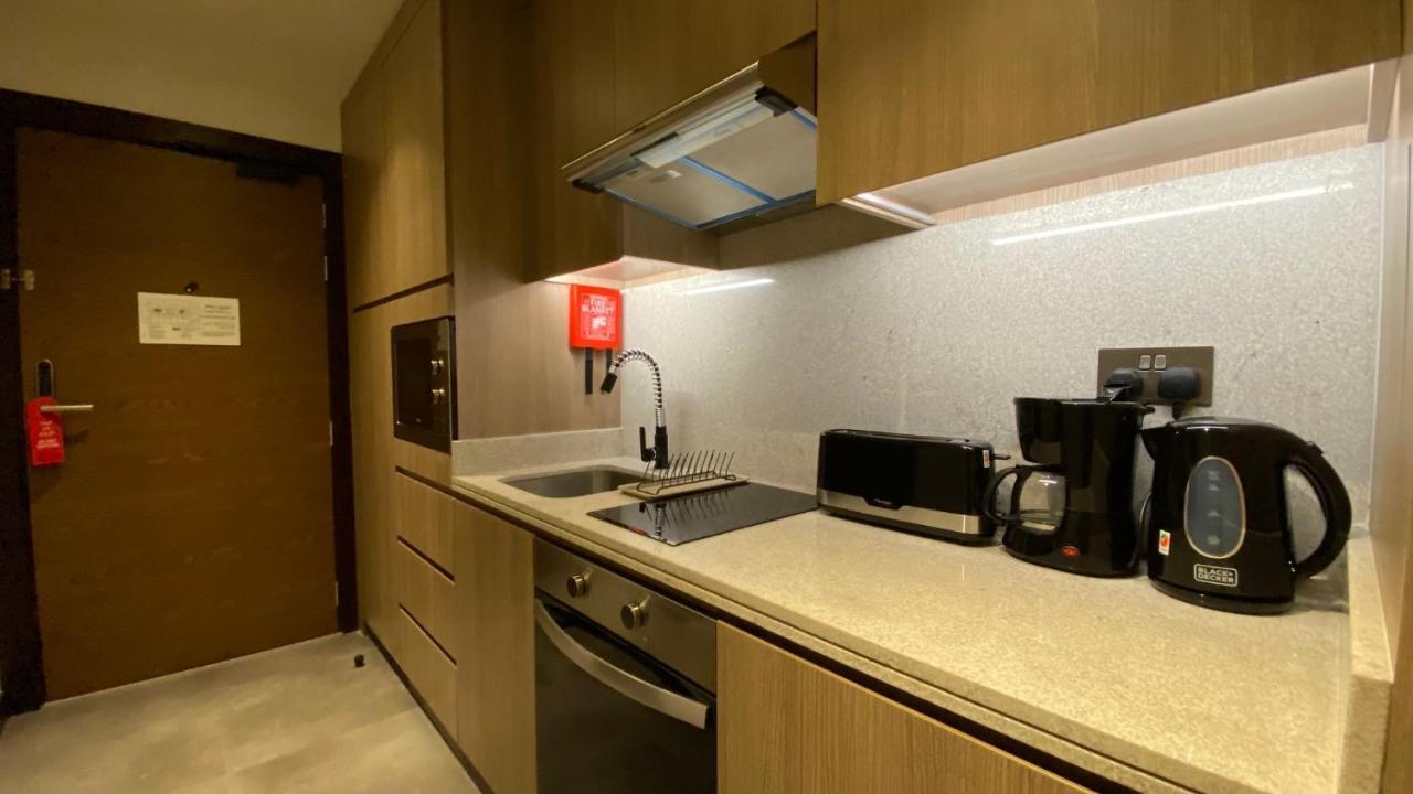 Sitara Hotel Apartment Дубай Экстерьер фото