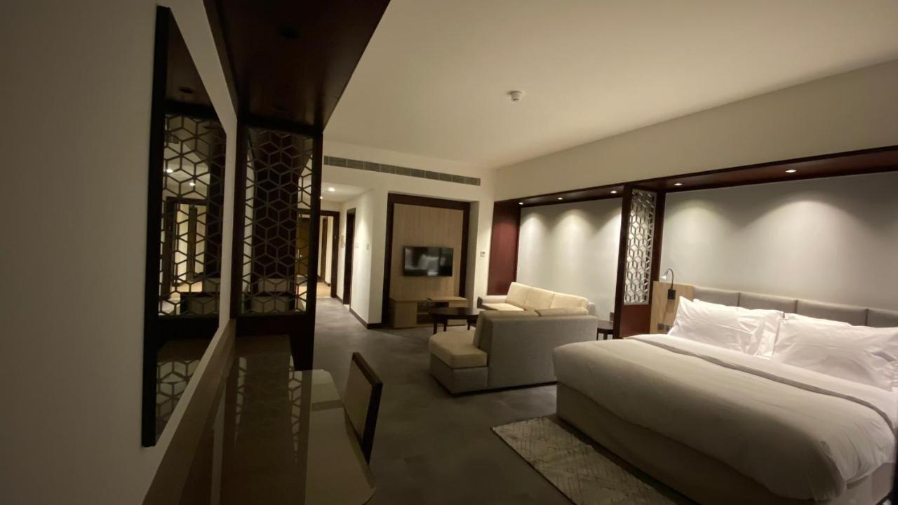 Sitara Hotel Apartment Дубай Экстерьер фото