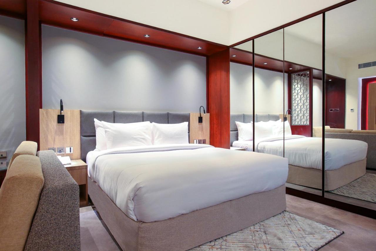 Sitara Hotel Apartment Дубай Экстерьер фото