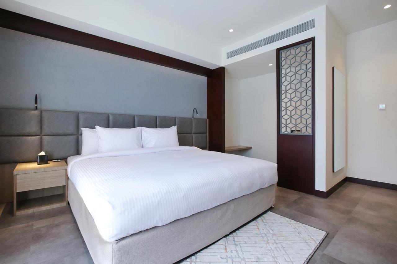 Sitara Hotel Apartment Дубай Экстерьер фото
